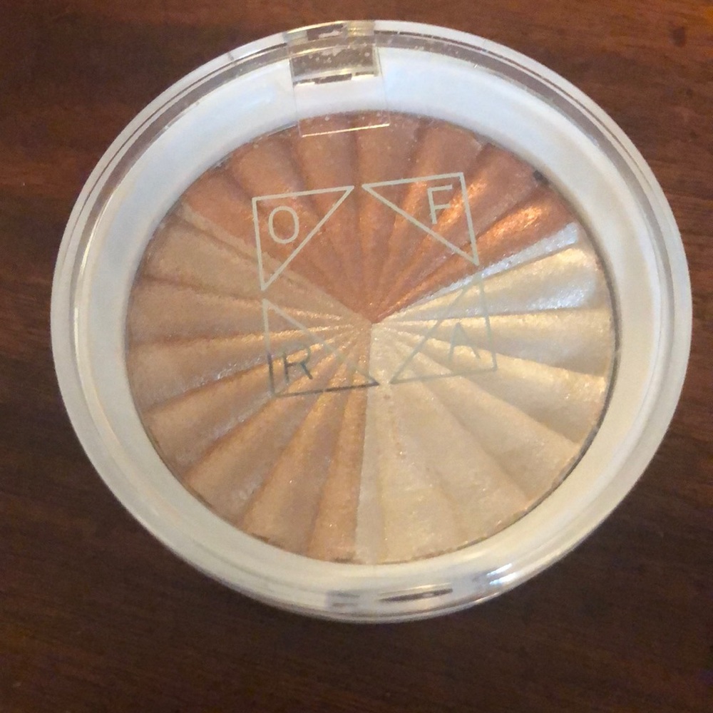 Ofra X Nikkietutorials Highlighter Everglow